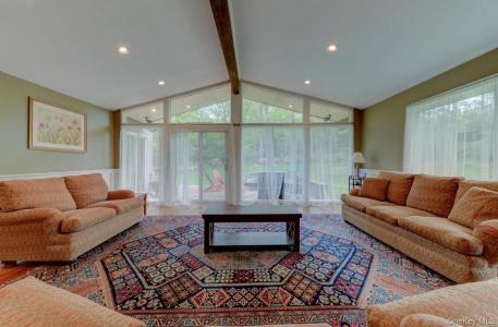 20 Cherry Lane, Oyster Bay, Нью-Йорк 11791, Соединенные Штаты