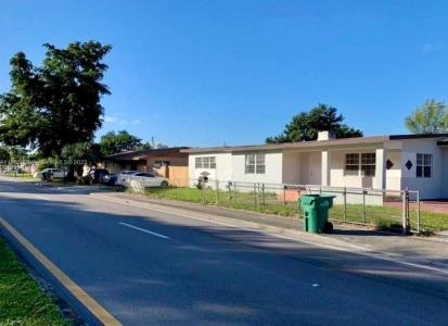 16320 NW 37th Ave, Miami Gardens, Floride 33054, États-Unis