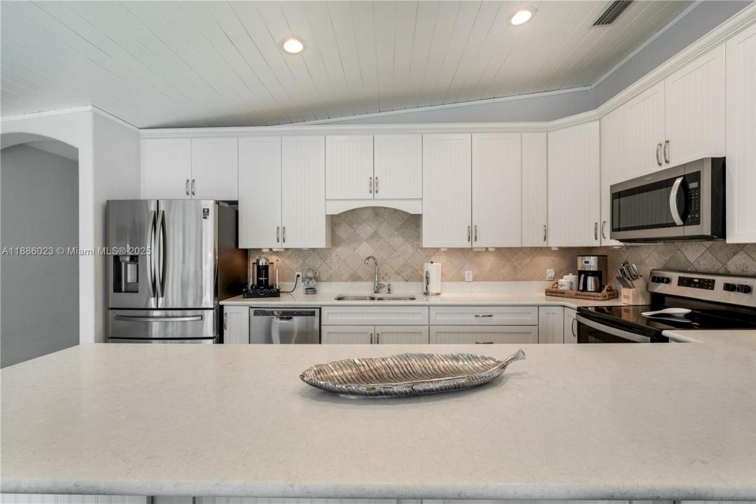511 4th St, Key Colony, Florida 33051, Estados Unidos