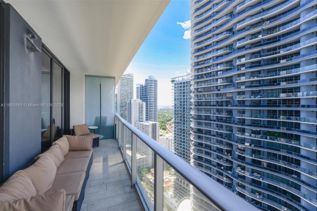 1010 Brickell Ave 3608, Miami, Florida 33131, USA