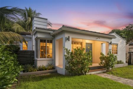 555 NE 73rd St, Miami, Florida 33138, USA
