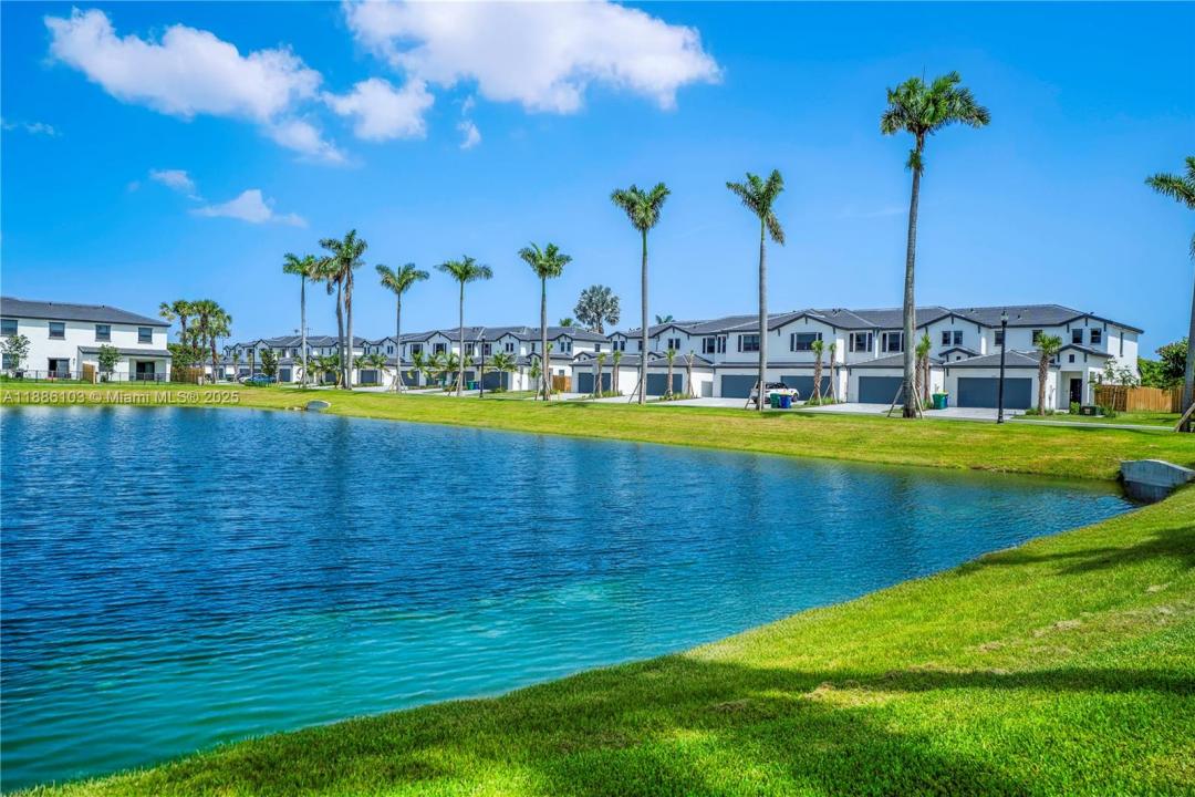 4941 Peacock Way 4941, Dania Beach, Florida 33312