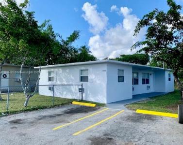 1709 NW 7th St B, Fort Lauderdale, Florida 33311, USA