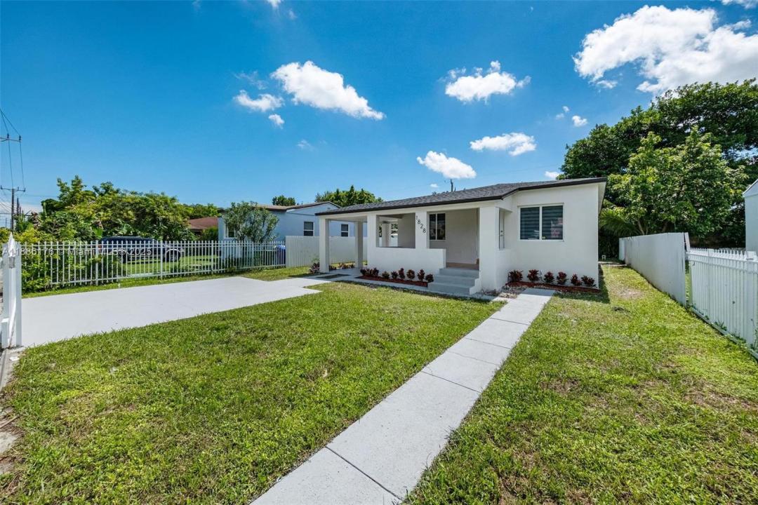 1828 NW 58th St, Miami, フロリダ 33142, アメリカ合衆国