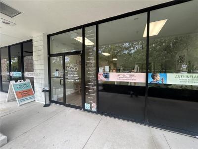 1233 N University Dr, Coral Springs, Florida 33071, USA
