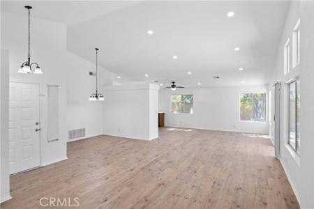 32nd, Lancaster, カリフォルニア 93536, アメリカ合衆国