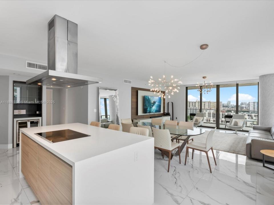 300 Sunny Isles Blvd 4-1601, Sunny Isles Beach, 佛羅里達州 33160, 美國