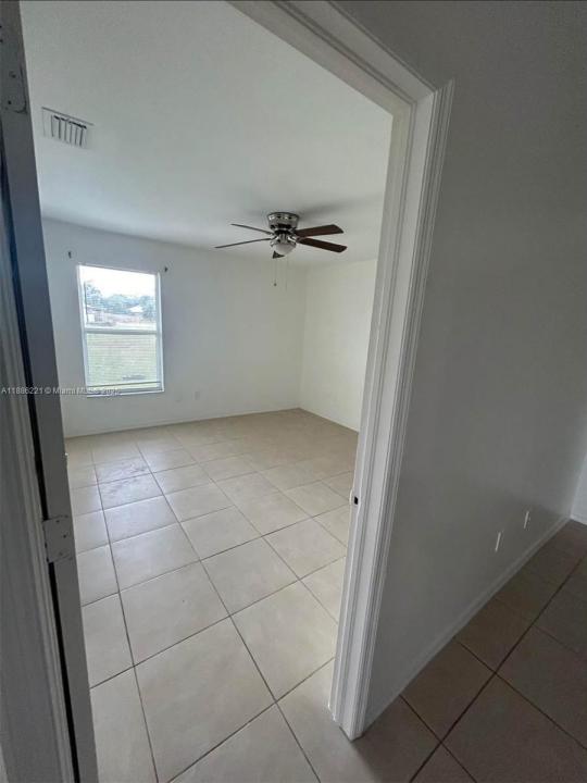 2422 S Vernon Ave 2422, Lehigh Acres, Florida 33973, USA