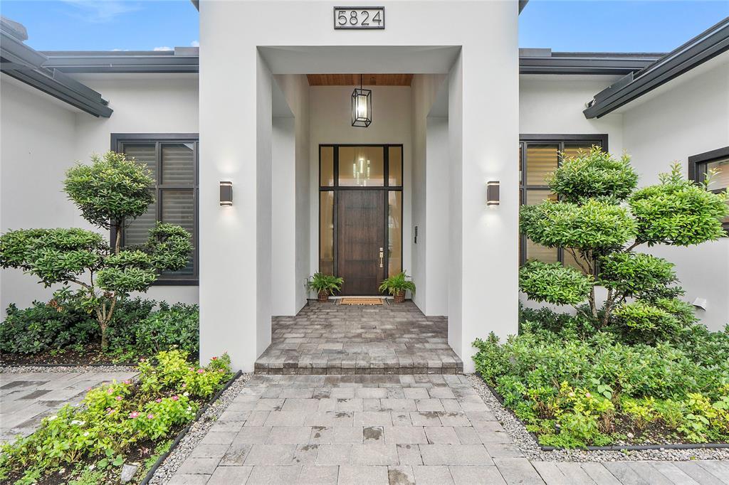 5824 NW 79th Way, Parkland, Florida 33067