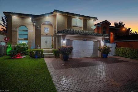 13021 NW 11th Ter, Miami, Florida 33182, USA