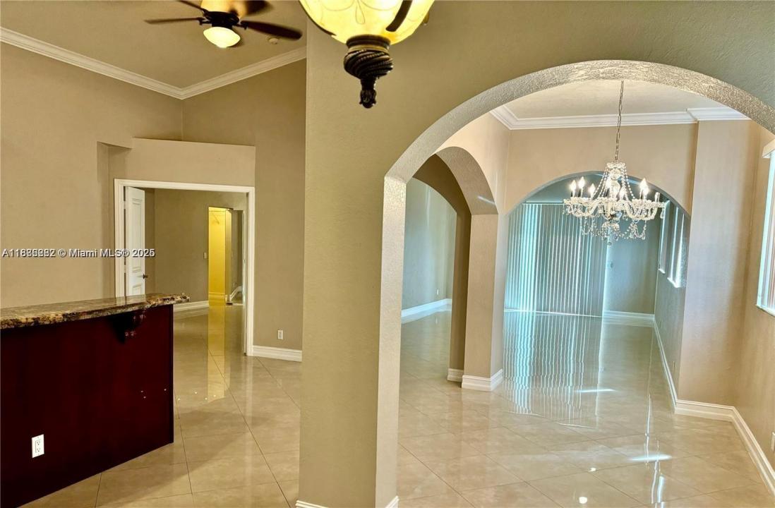 932 Falling Water Rd 932, Weston, فلوريدا 33326, الولايات المتحدة
