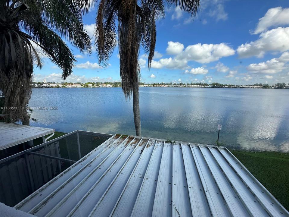 12373 NW 7th Ln, Miami, פלורידה 33182, ארצות הברית של אמריקה 