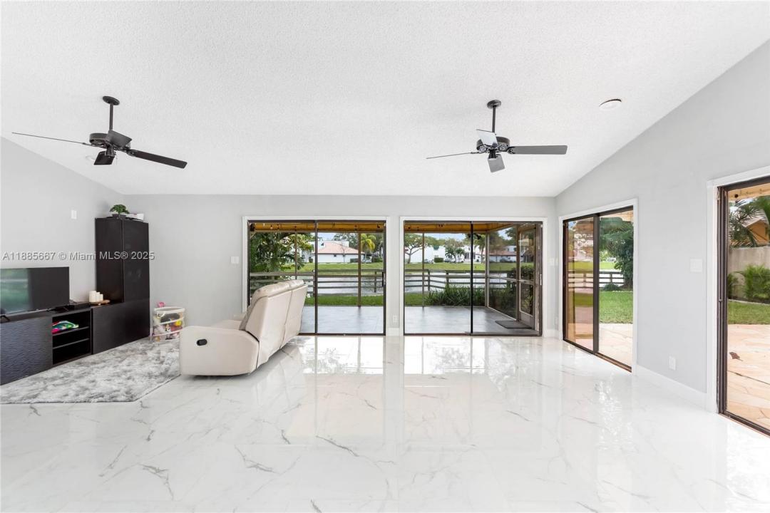 470 NW 38th Ave, Deerfield Beach, Floryda 33442, USA