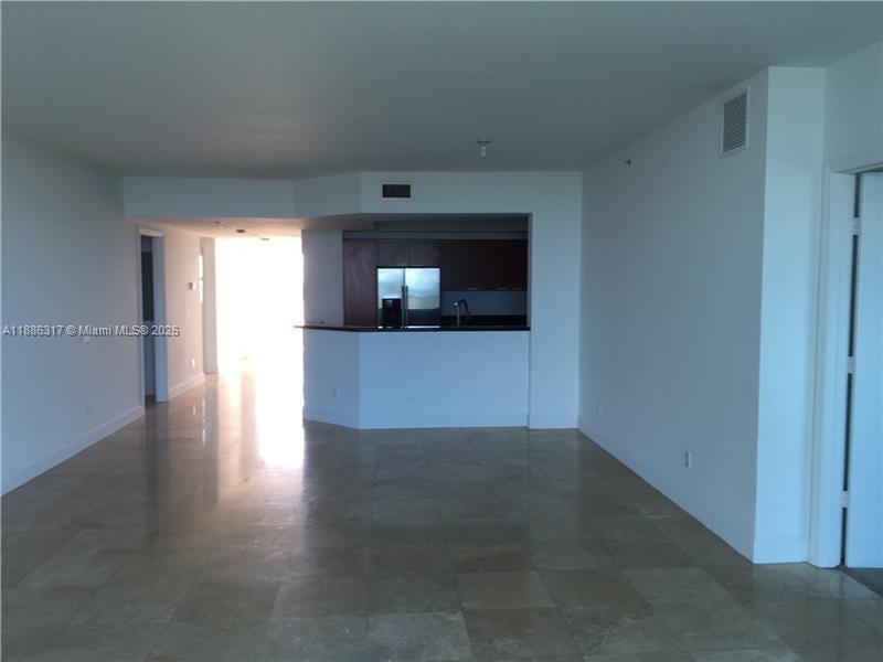 14951 Royal Oaks Ln 2202, North Miami, Florida 33181, Stati Uniti