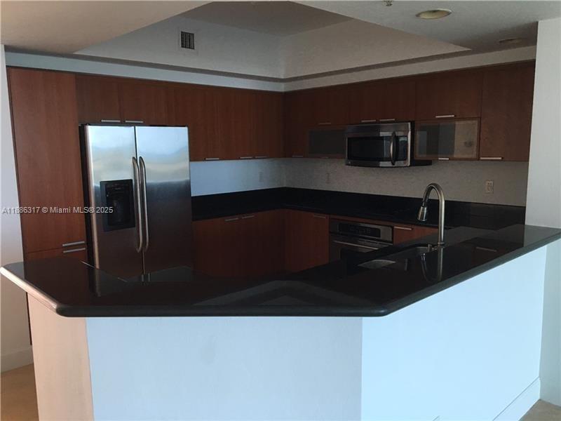 14951 Royal Oaks Ln 2202, North Miami, Florida 33181, Stati Uniti