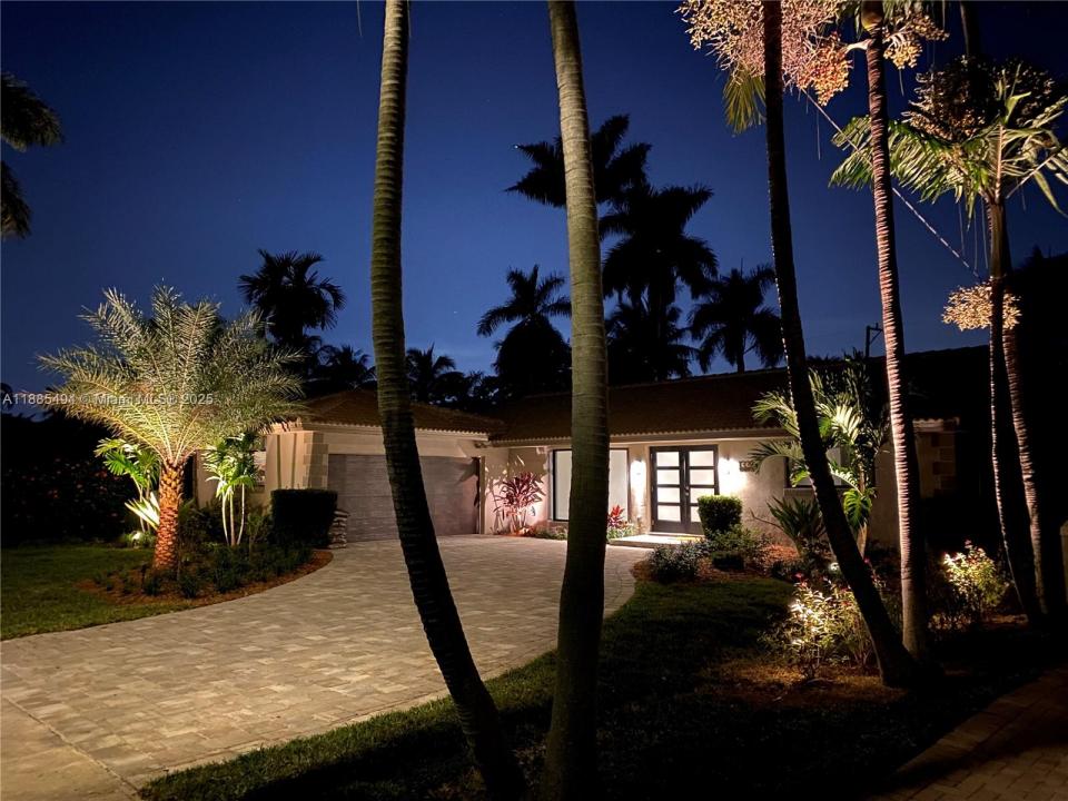 1339 Jefferson St, Hollywood, Floryda 33019, USA