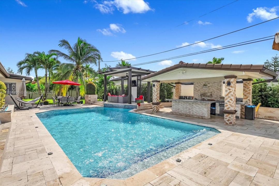 9796 NW 28th Ter, Doral, Floride 33172, États-Unis