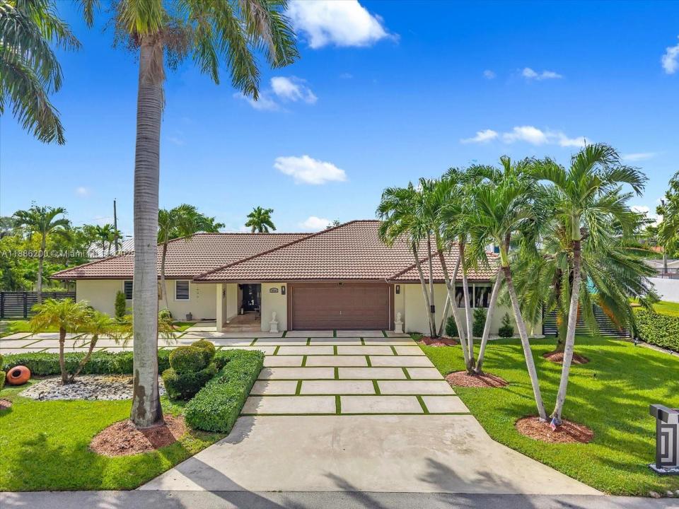 9796 NW 28th Ter, Doral, Floride 33172, États-Unis