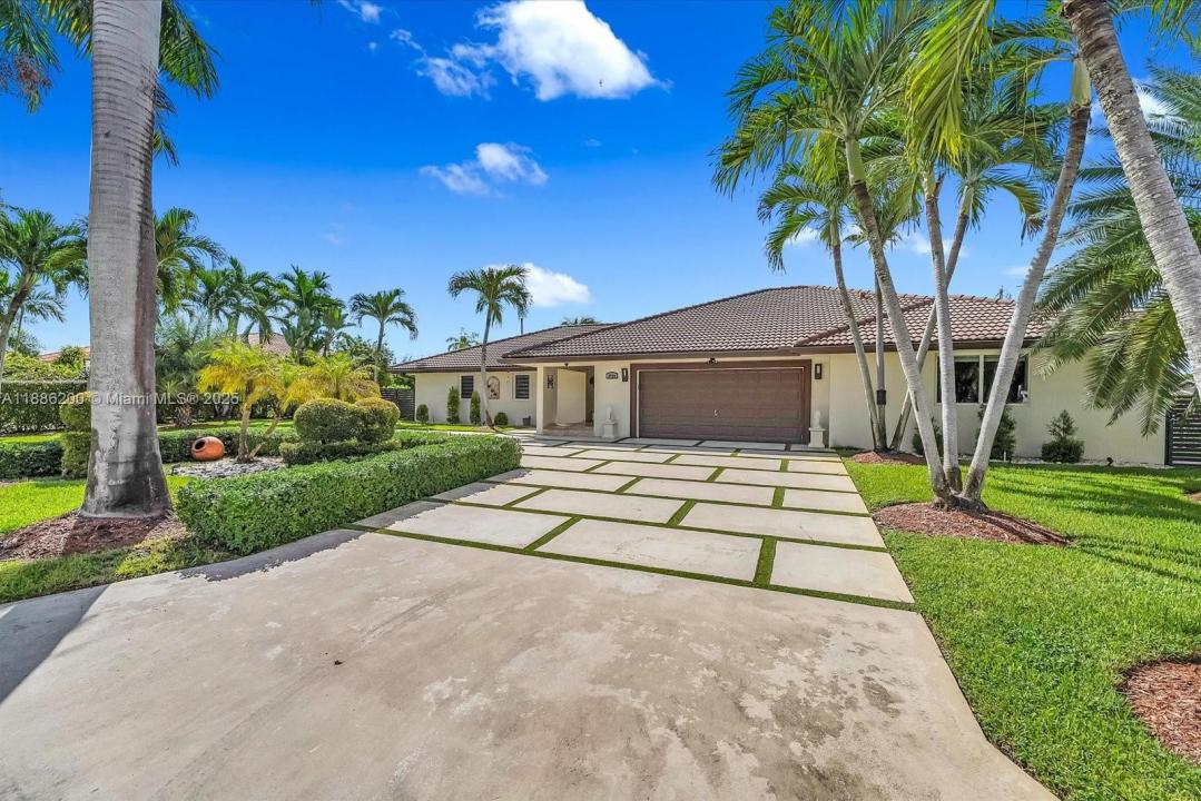 9796 NW 28th Ter, Doral, Floride 33172, États-Unis