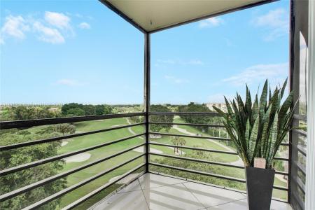 1100 Saint Charles Pl PH5, Pembroke Pines, Florida 33026, USA