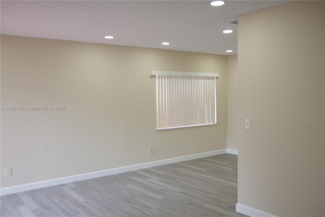 2113 NW 59th Ter 61-C, Lauderhill, Floride 33313, États-Unis