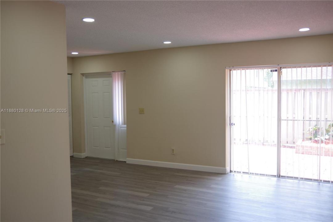 2113 NW 59th Ter 61-C, Lauderhill, Floride 33313, États-Unis