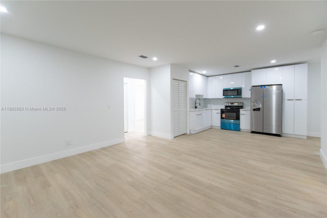 900 NW 64th St, Miami, فلوريدا 33150, الولايات المتحدة