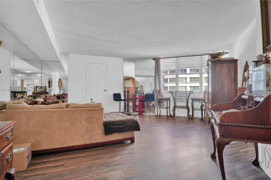 905 Brickell Bay Dr 1121, Miami, Floride 33131, États-Unis