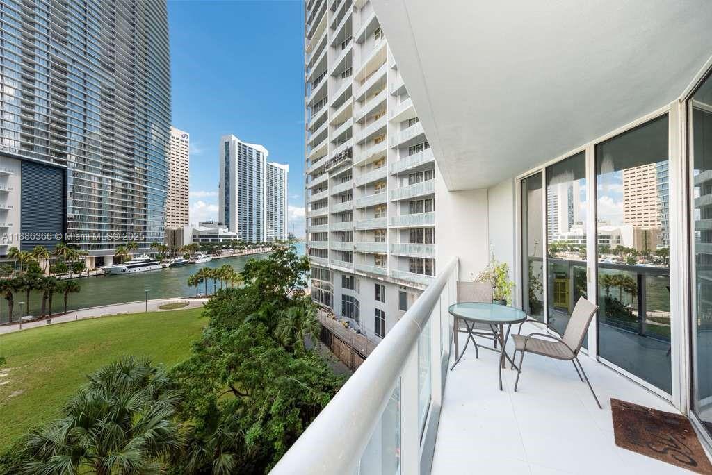 475 Brickell Ave 514, Miami, フロリダ 33131, アメリカ合衆国