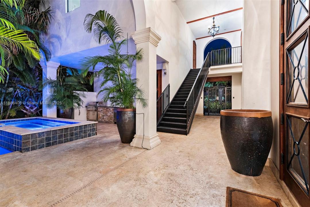 1638 NE 6th St, Fort Lauderdale, 佛羅里達州 33304, 美國