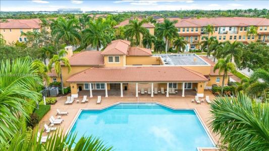 1048 SW 147th Ave 10107, Pembroke Pines, Florida 33027, USA