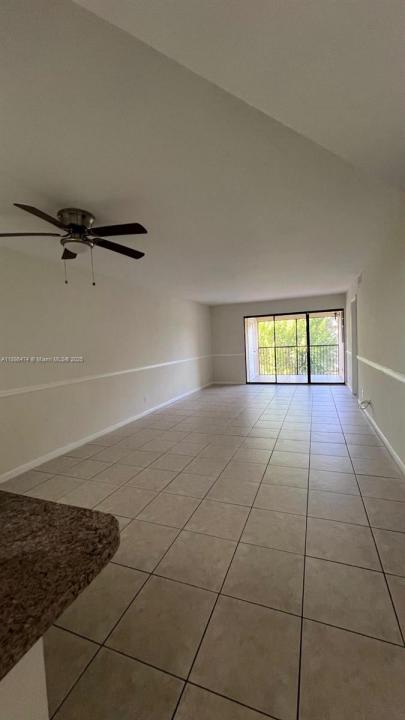 4310 Crystal Lake Dr B6, Deerfield Beach, 佛罗里达州 33064, 美国