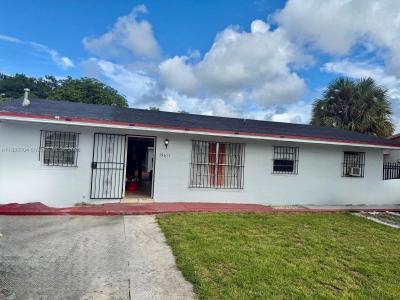19611 NW 47th Ave, Miami Gardens, Florida 33055, USA