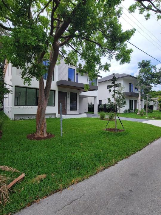 741 NE 70 ST, Miami, Flórida 33138, Estados Unidos
