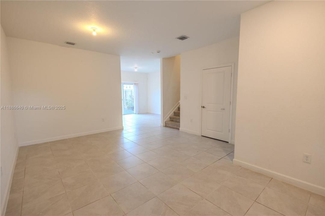 12581 NW 23rd Pl 12581, Miami, 佛罗里达州 33167, 美国