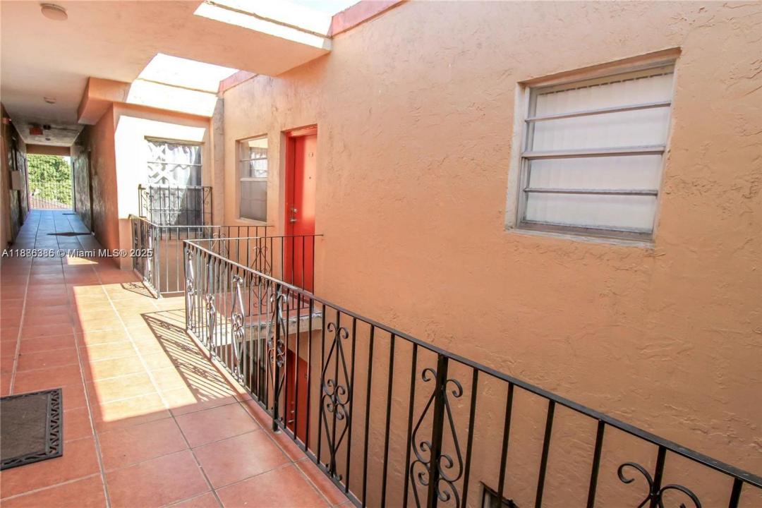 3675 W 11th Ave 320, Hialeah, Florida 33012, HOA KỲ