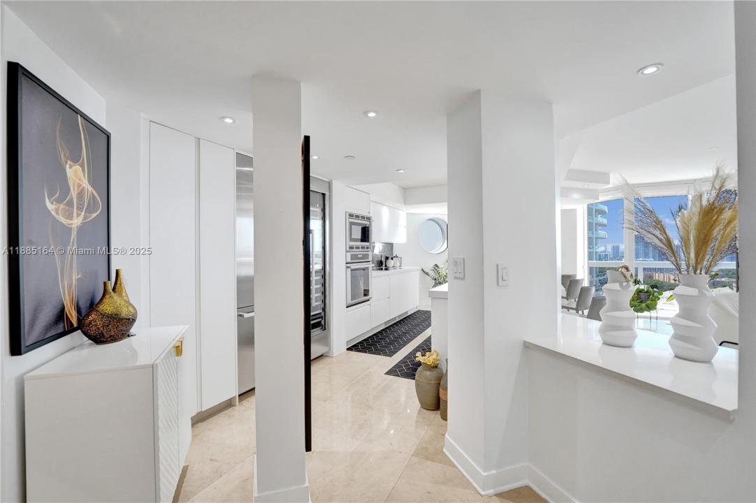 20185 E Country Club Dr 2304, Aventura, 佛羅里達州 33180, 美國