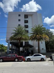 1531 NW 16th Ave 202, Miami, Florida 33125, USA