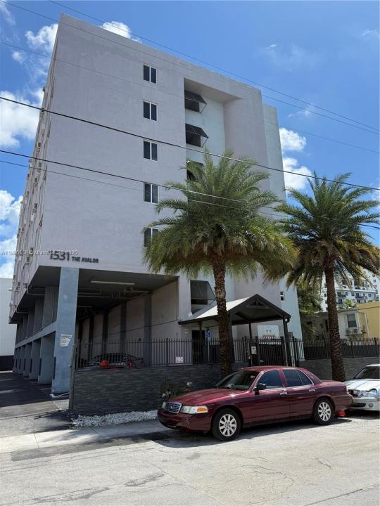 1531 NW 16th Ave 202, Miami, פלורידה 33125, ארצות הברית של אמריקה 
