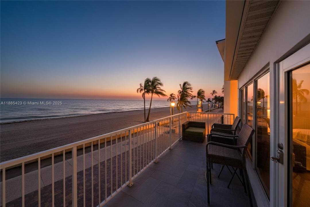 2910 N Surf Rd, Hollywood, Florida 33019, USA