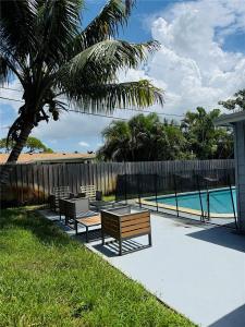 2350 NW 63rd Ter, Sunrise, Florida 33313, USA