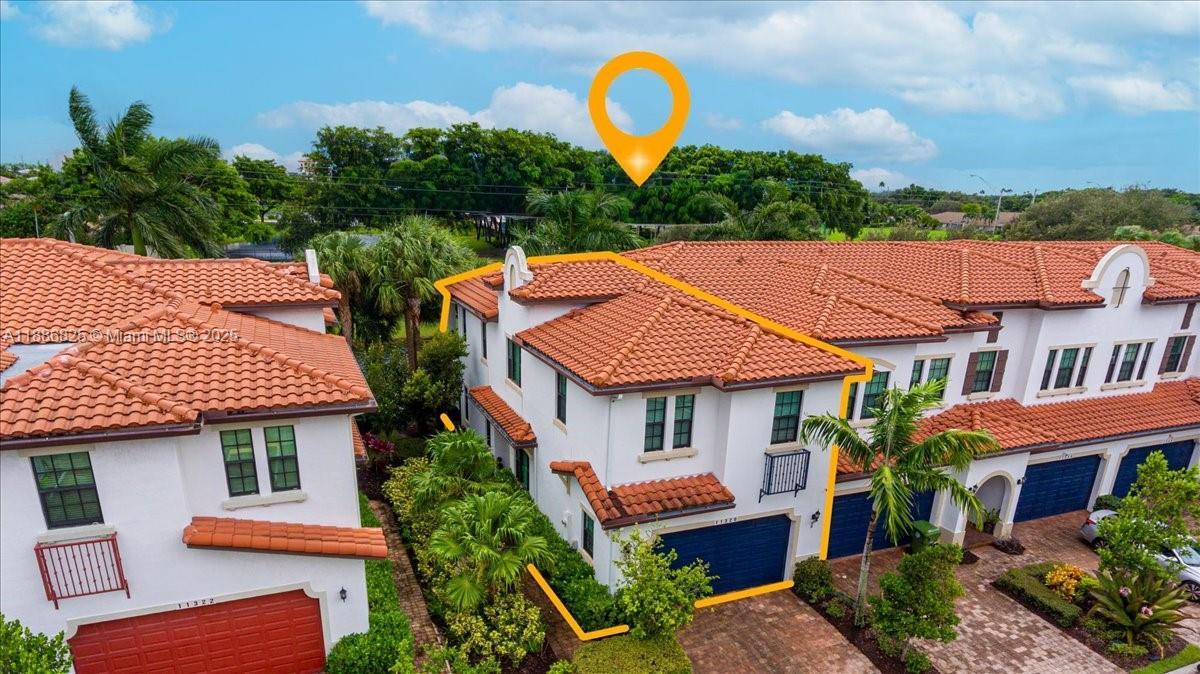 11326 SW 16th St, Pembroke Pines, Florida 33025