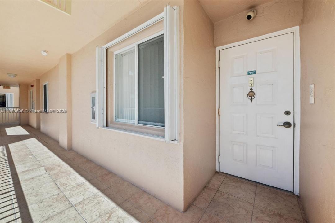 7667 Granville Dr 310, Tamarac, Florida 33321