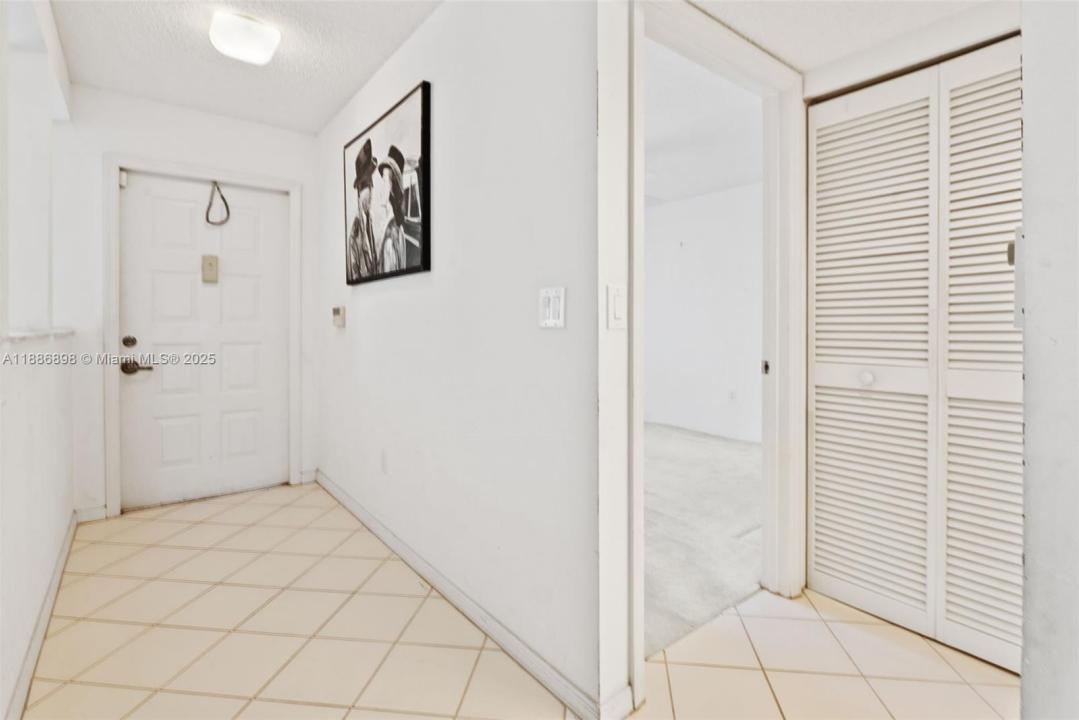 7667 Granville Dr 310, Tamarac, Florida 33321