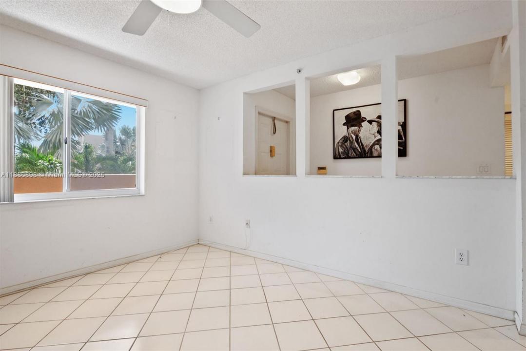 7667 Granville Dr 310, Tamarac, Florida 33321