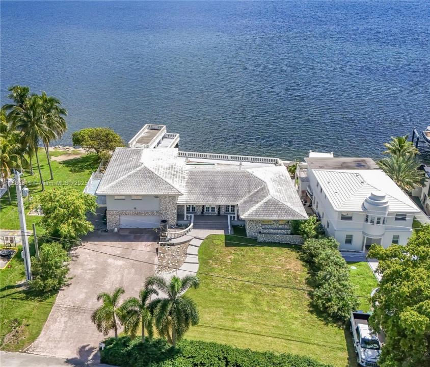 10875 N BAYSHORE DR, Miami, 佛罗里达州 33161, 美国