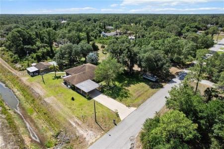 326 McArthur, Lehigh Acres, Флорида 33936, Соединенные Штаты