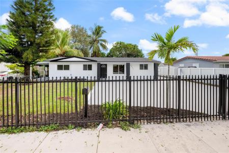 4932 NW 173rd Dr, Miami Gardens, Florida 33055, USA