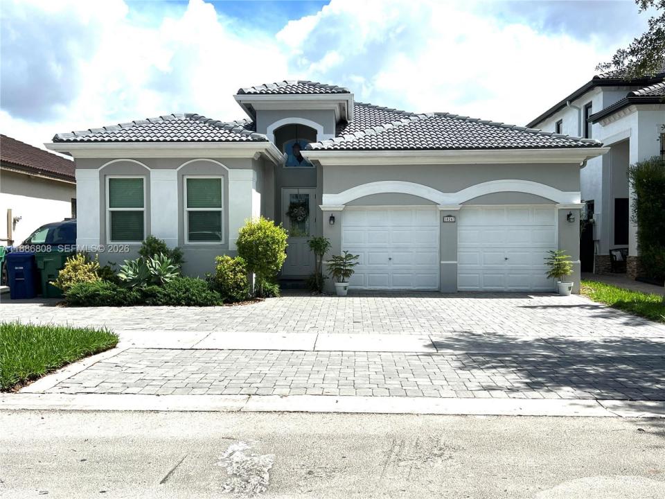 18247 NW 88th Pl, Hialeah, Florida 33018, Stati Uniti