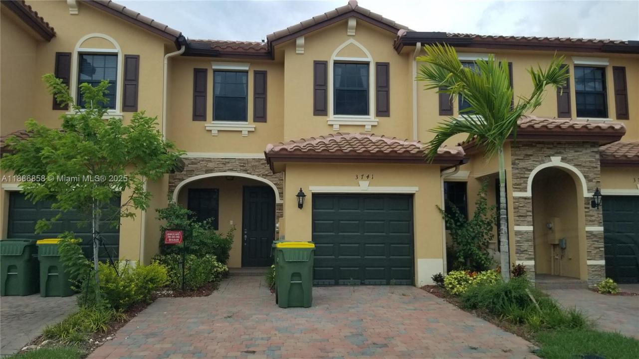 3741 SE 1st St ., Homestead, Floride 33033, États-Unis